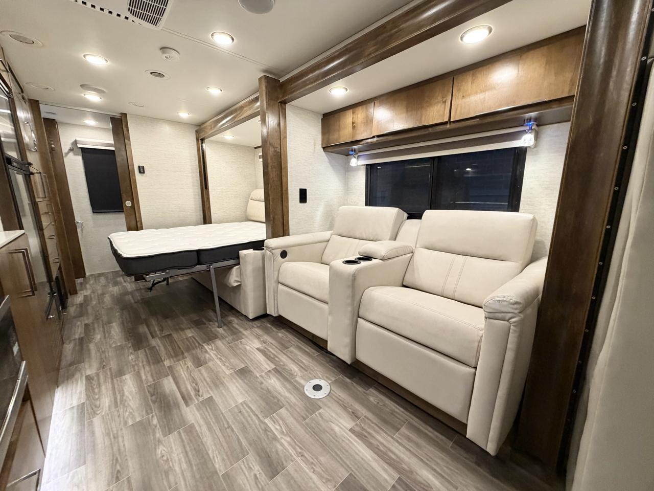 Mercedes-Benz Sprinter 3500 170-in. WB 2019