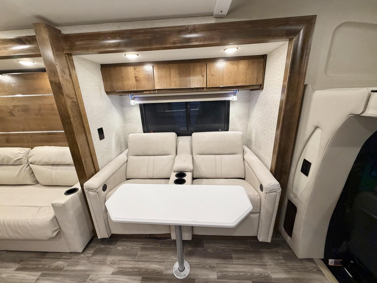 Mercedes-Benz Sprinter 3500 170-in. WB 2019
