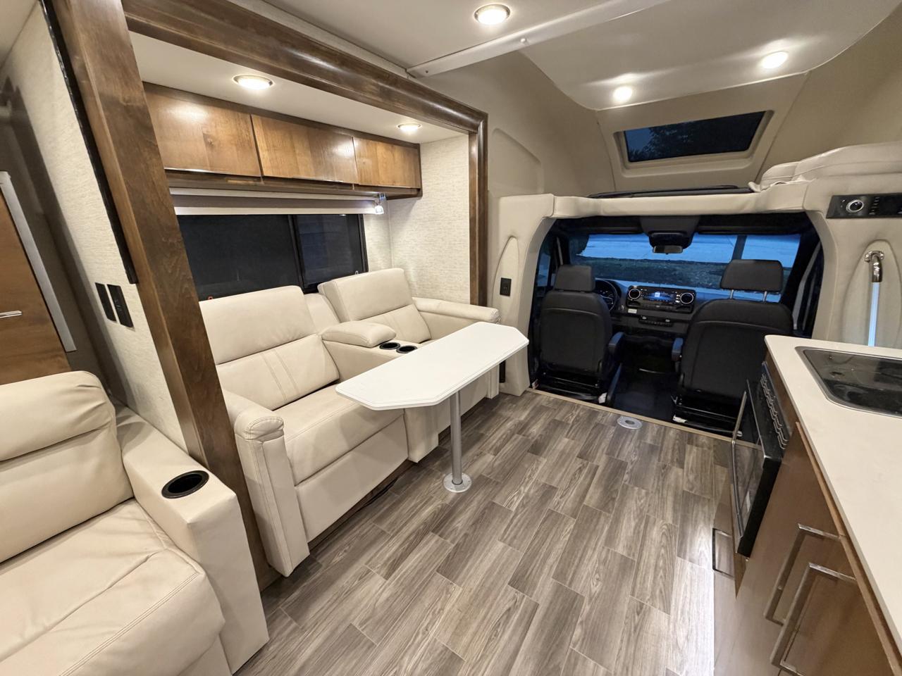 Mercedes-Benz Sprinter 3500 170-in. WB 2019