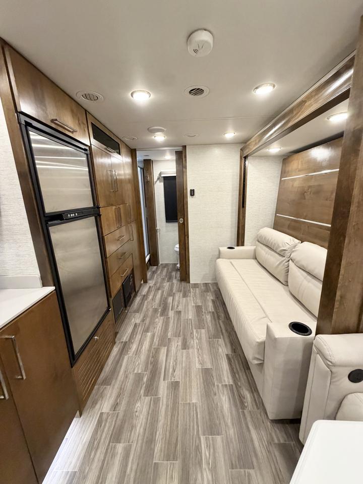 Mercedes-Benz Sprinter 3500 170-in. WB 2019