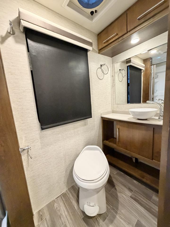 Mercedes-Benz Sprinter 3500 170-in. WB 2019