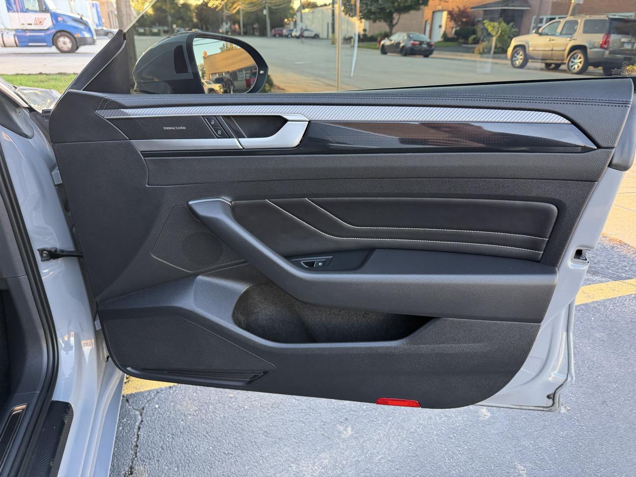 Volkswagen Arteon SEL Premium R-Line 4MOTION 2023