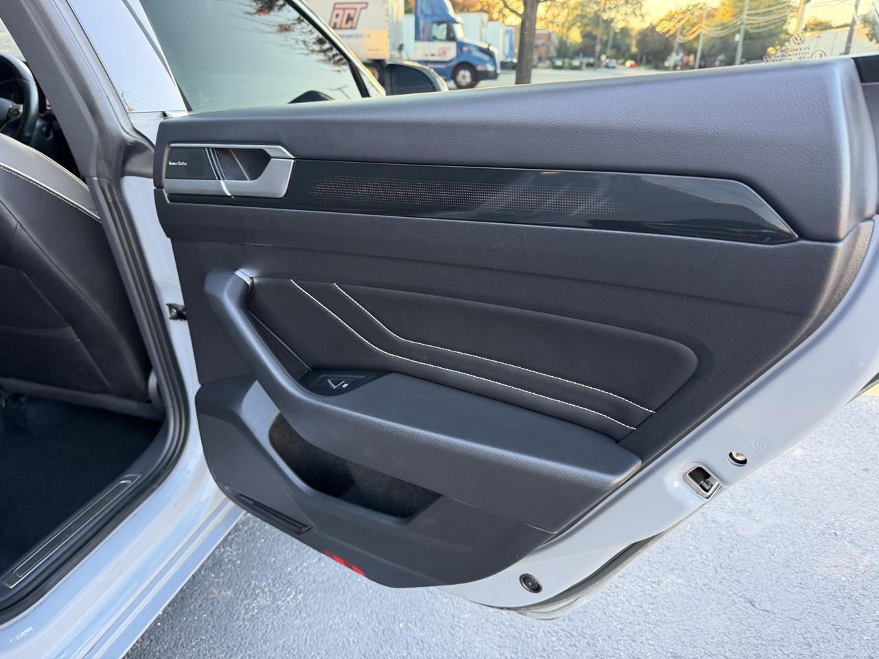 Volkswagen Arteon SEL Premium R-Line 4MOTION 2023