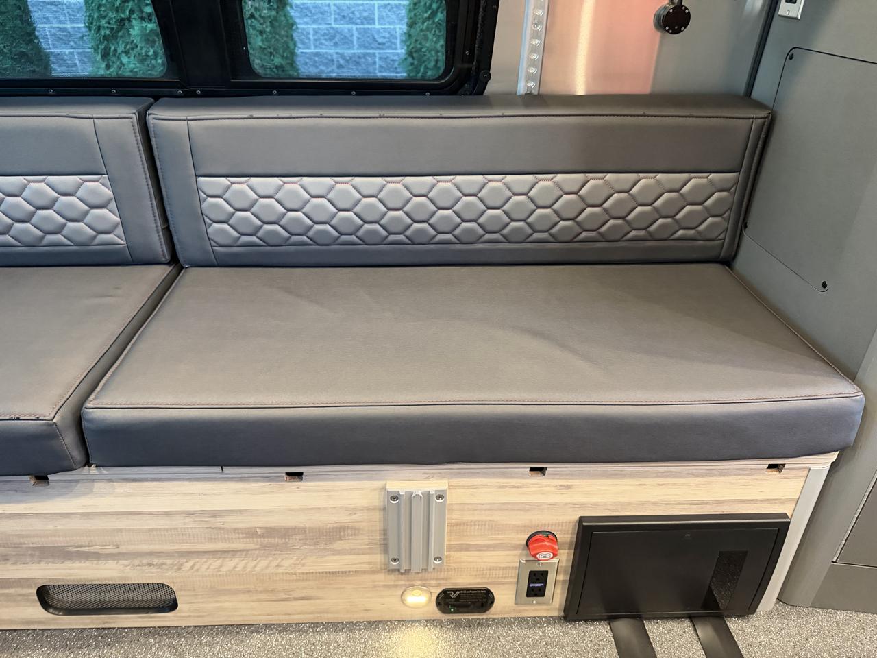 Mercedes-Benz Sprinter 3500 XD 170-in. WB 2023