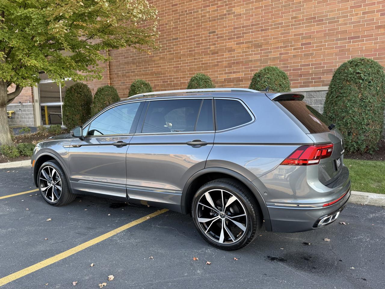 Volkswagen Tiguan SEL R-Line 4MOTION 2024