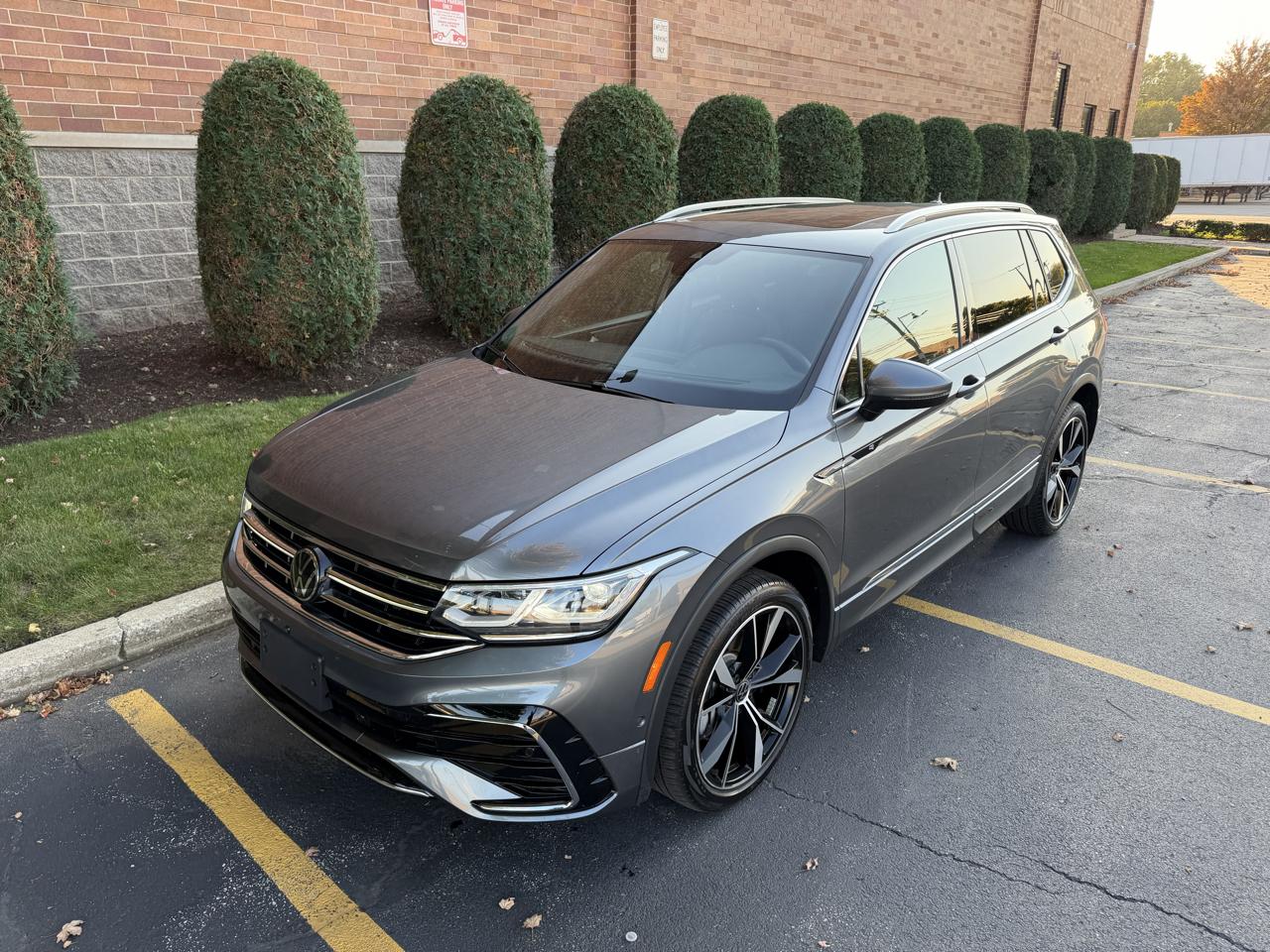 Volkswagen Tiguan SEL R-Line 4MOTION 2024