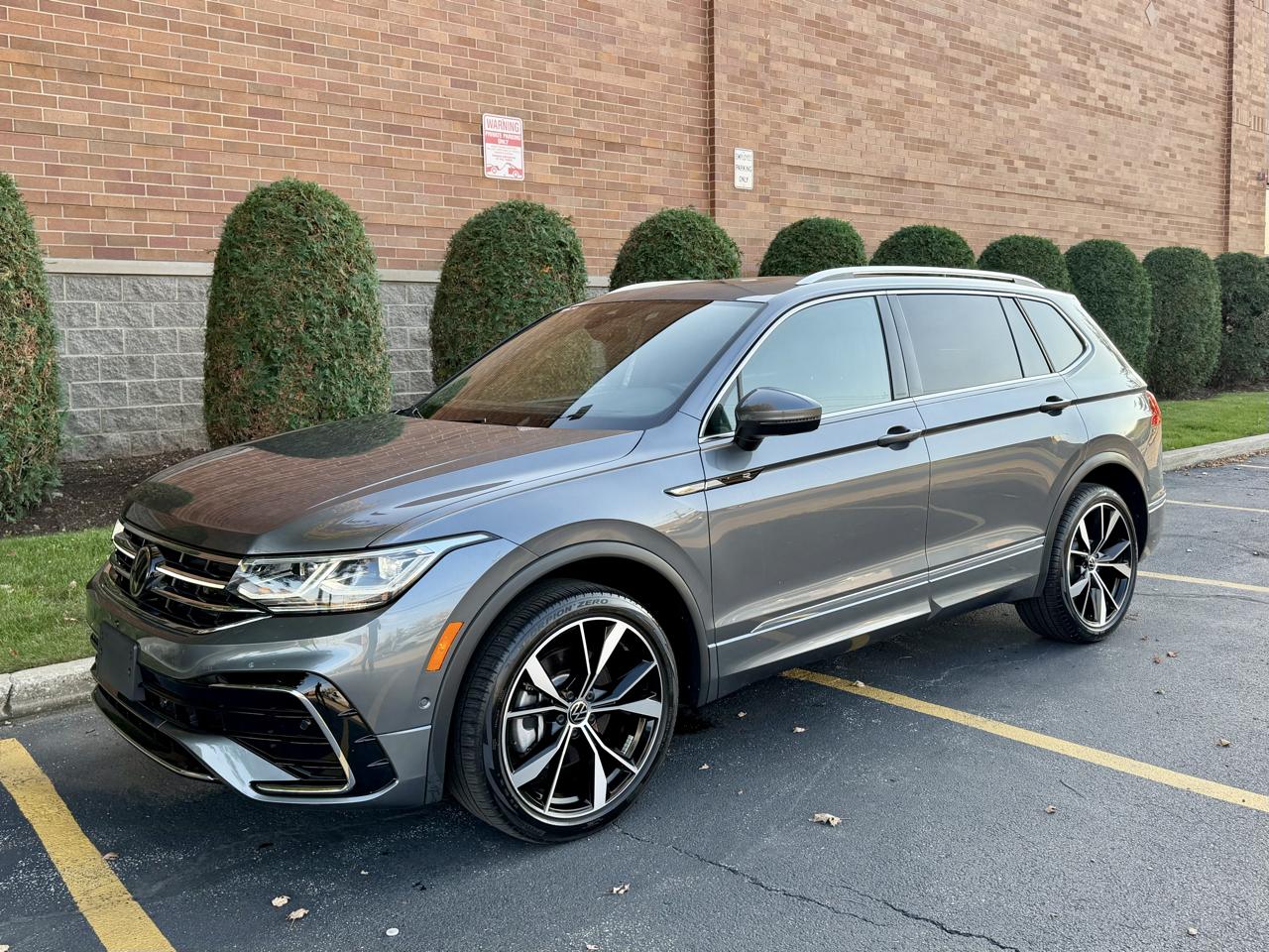 Volkswagen Tiguan SEL R-Line 4MOTION 2024