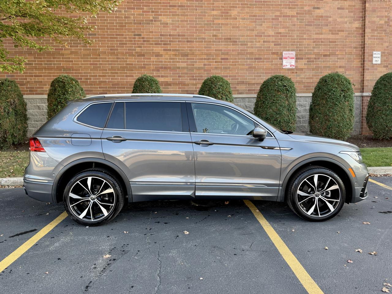 Volkswagen Tiguan SEL R-Line 4MOTION 2024