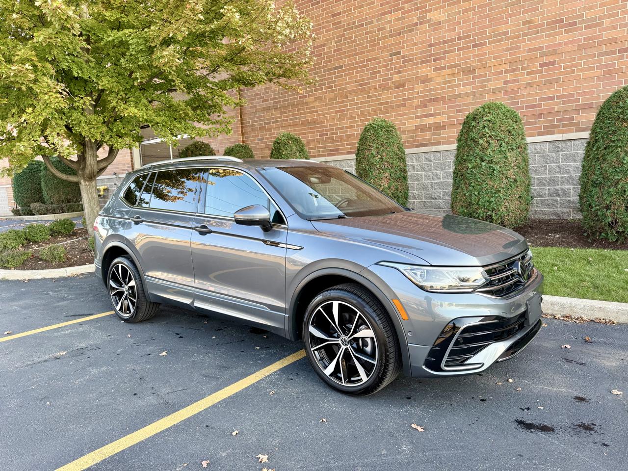 Volkswagen Tiguan SEL R-Line 4MOTION 2024