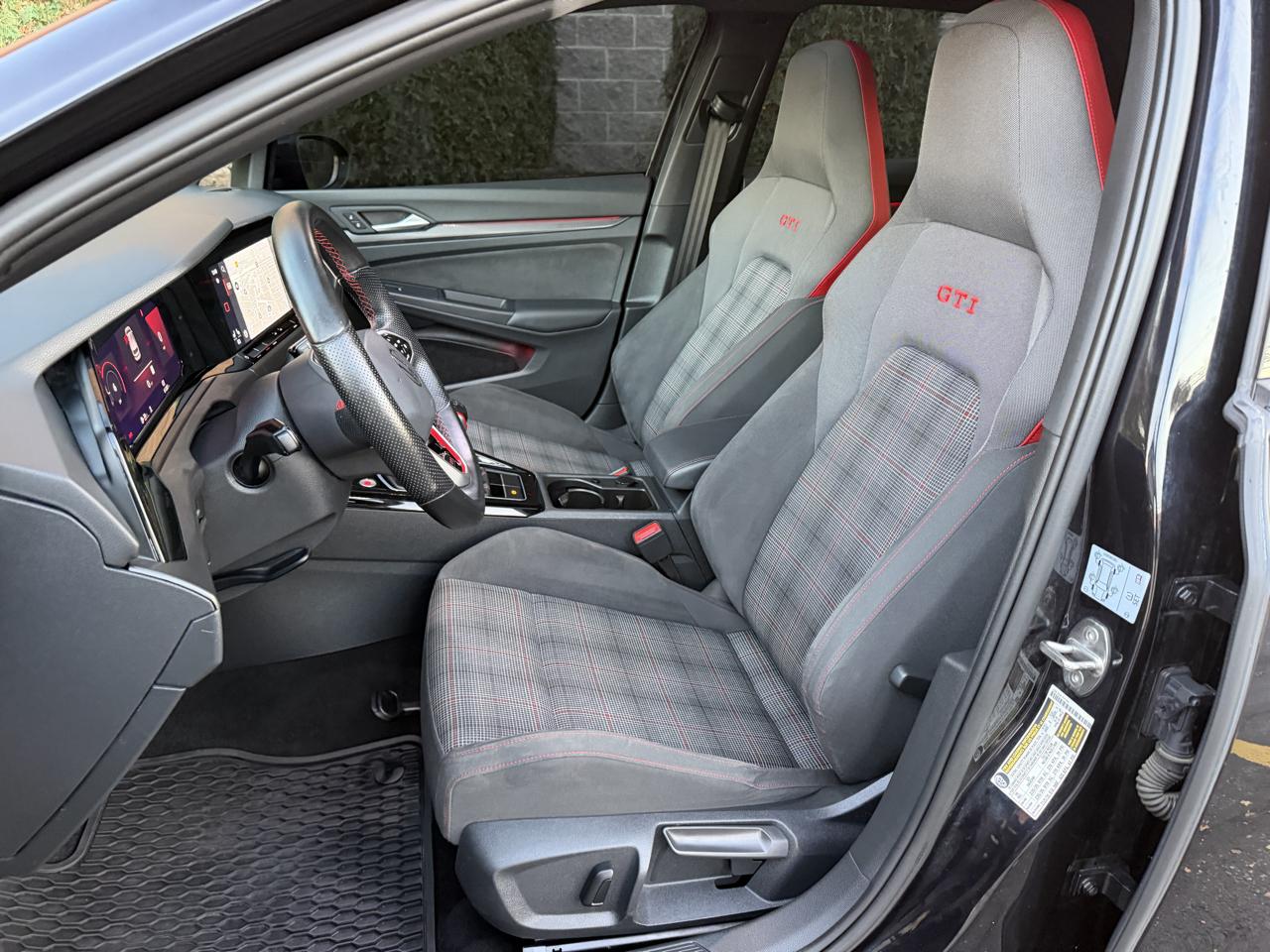 Volkswagen Golf GTI SE 6M 2024
