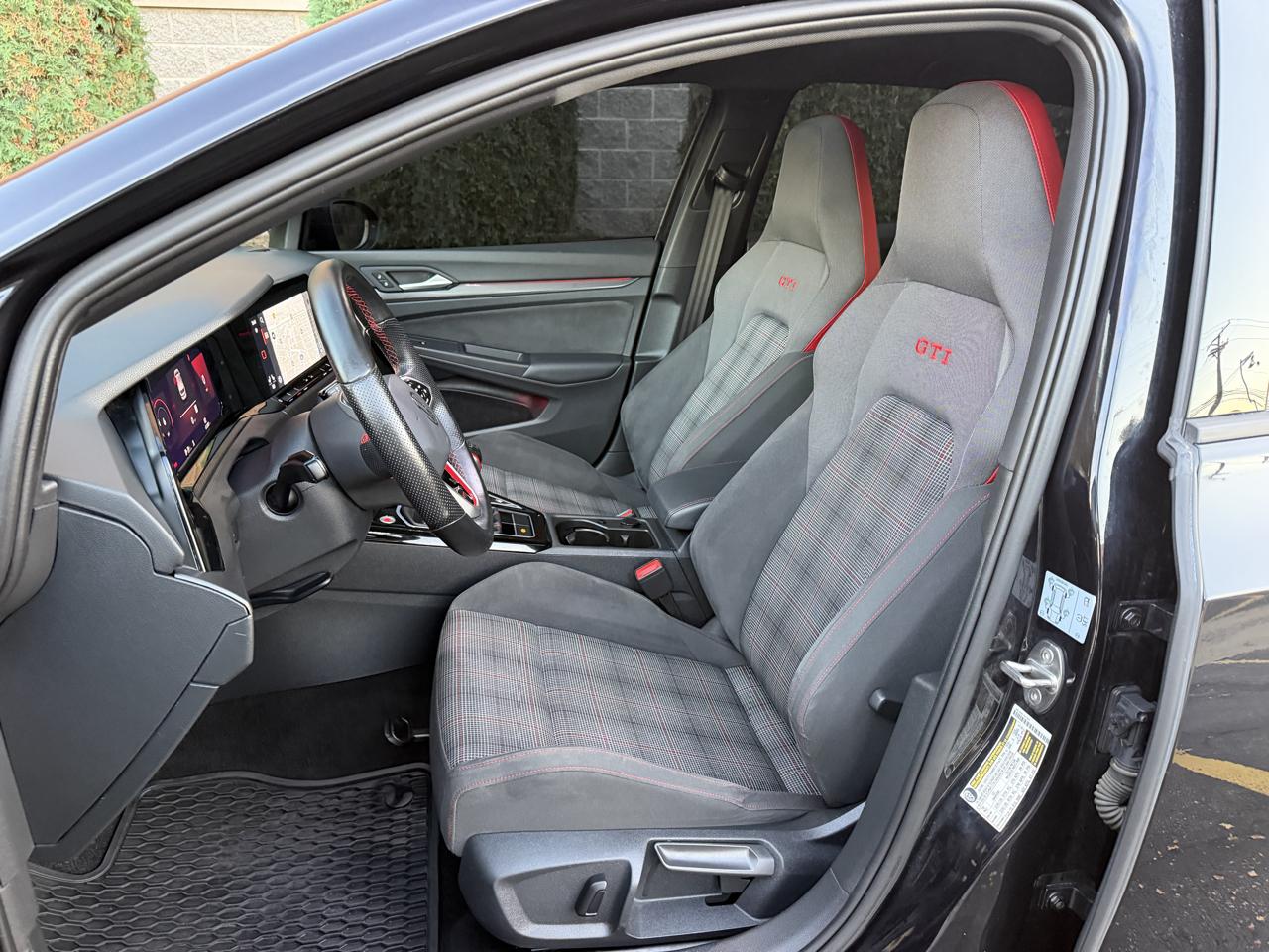 Volkswagen Golf GTI SE 6M 2024