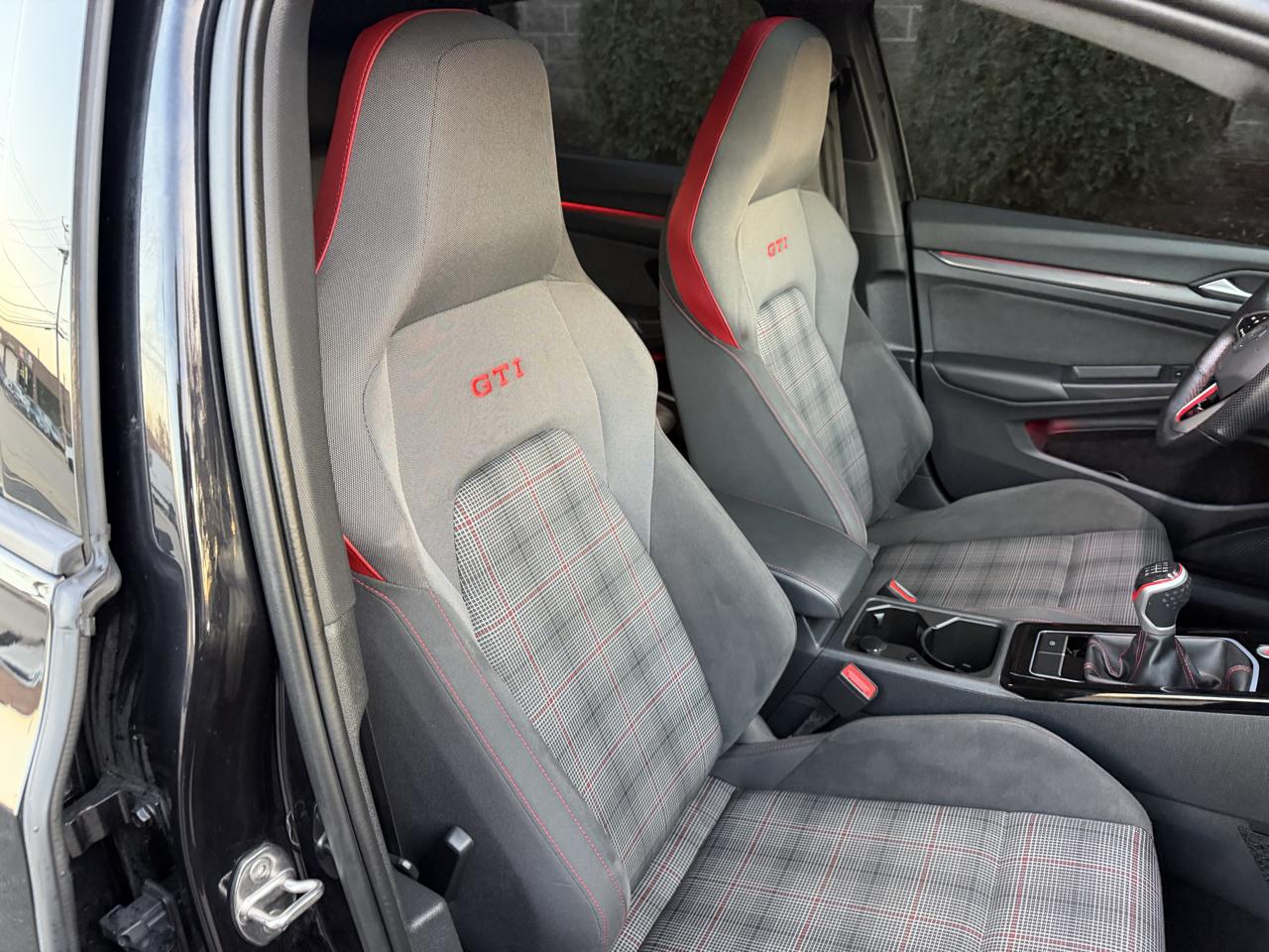 Volkswagen Golf GTI SE 6M 2024