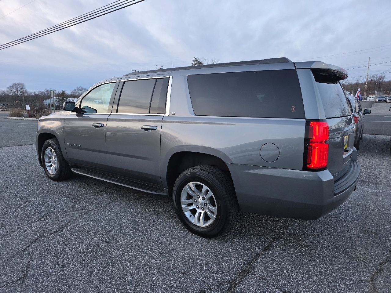 Chevrolet Suburban LT 4WD 2019