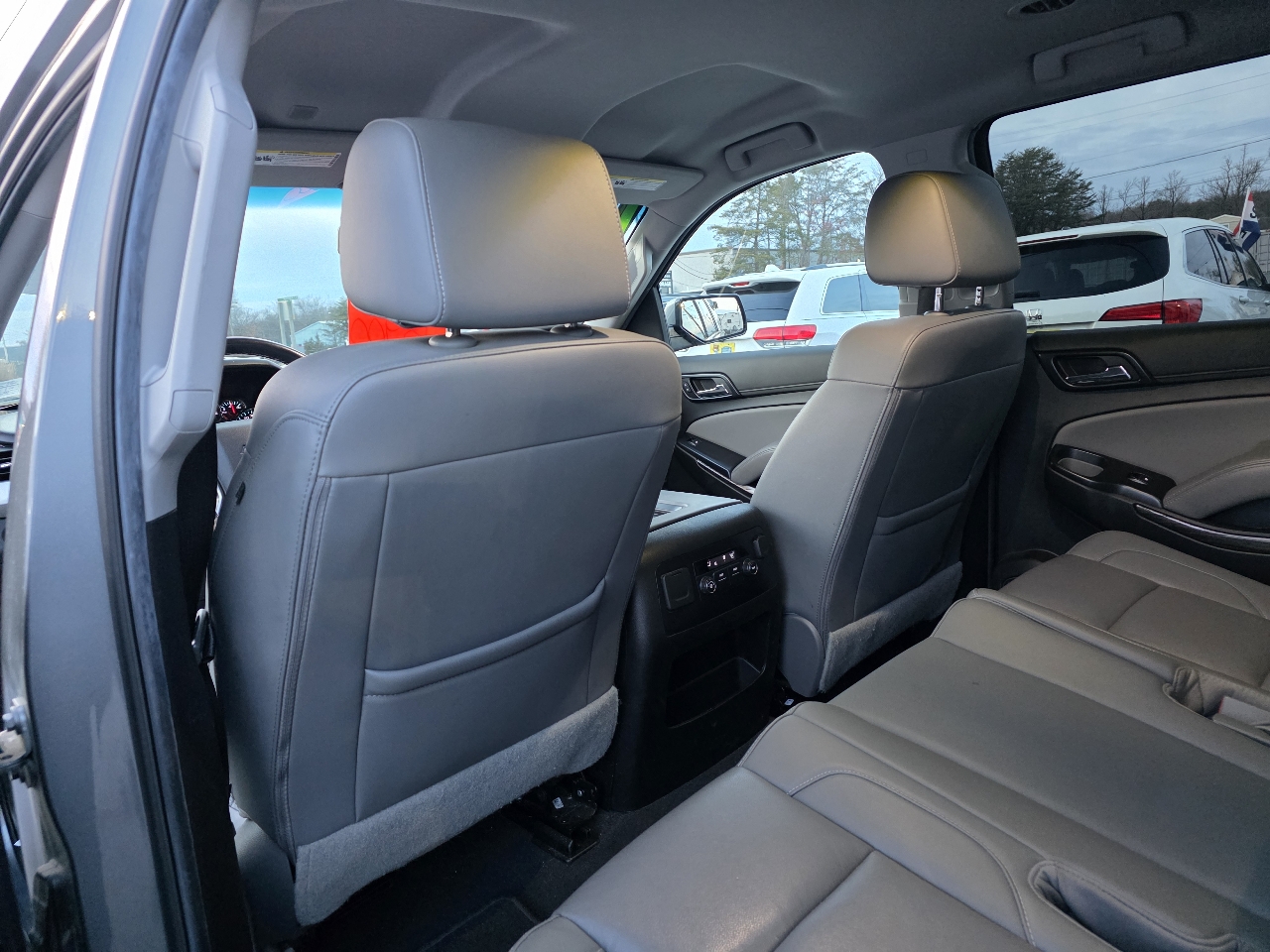 Chevrolet Suburban LT 4WD 2019