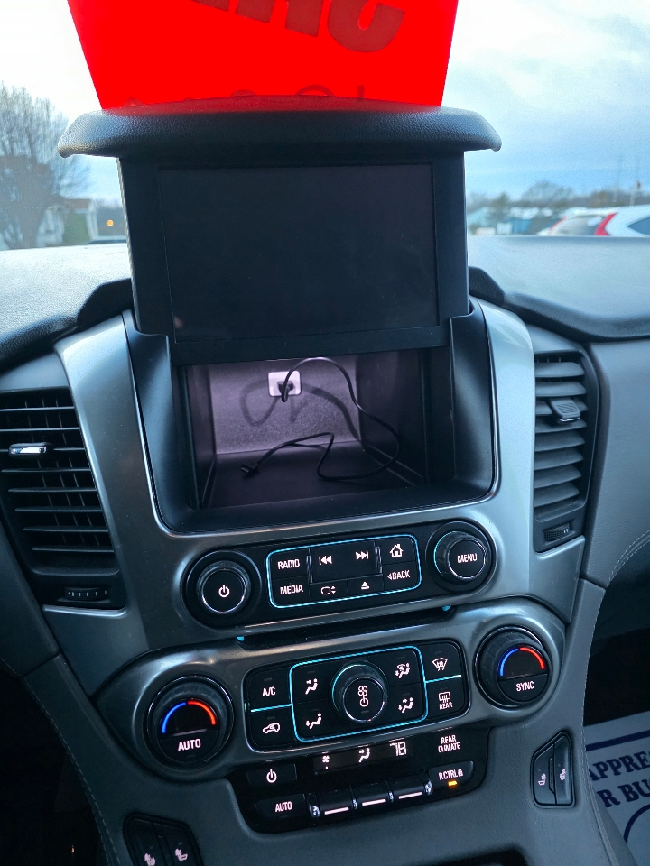 Chevrolet Suburban LT 4WD 2019