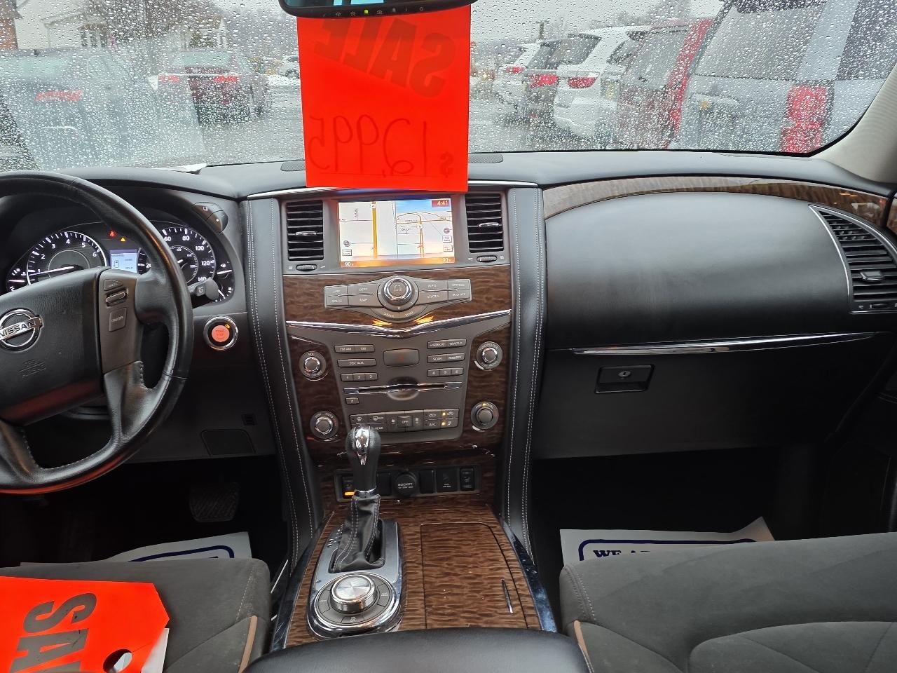 Nissan Armada Platinum AWD 2017