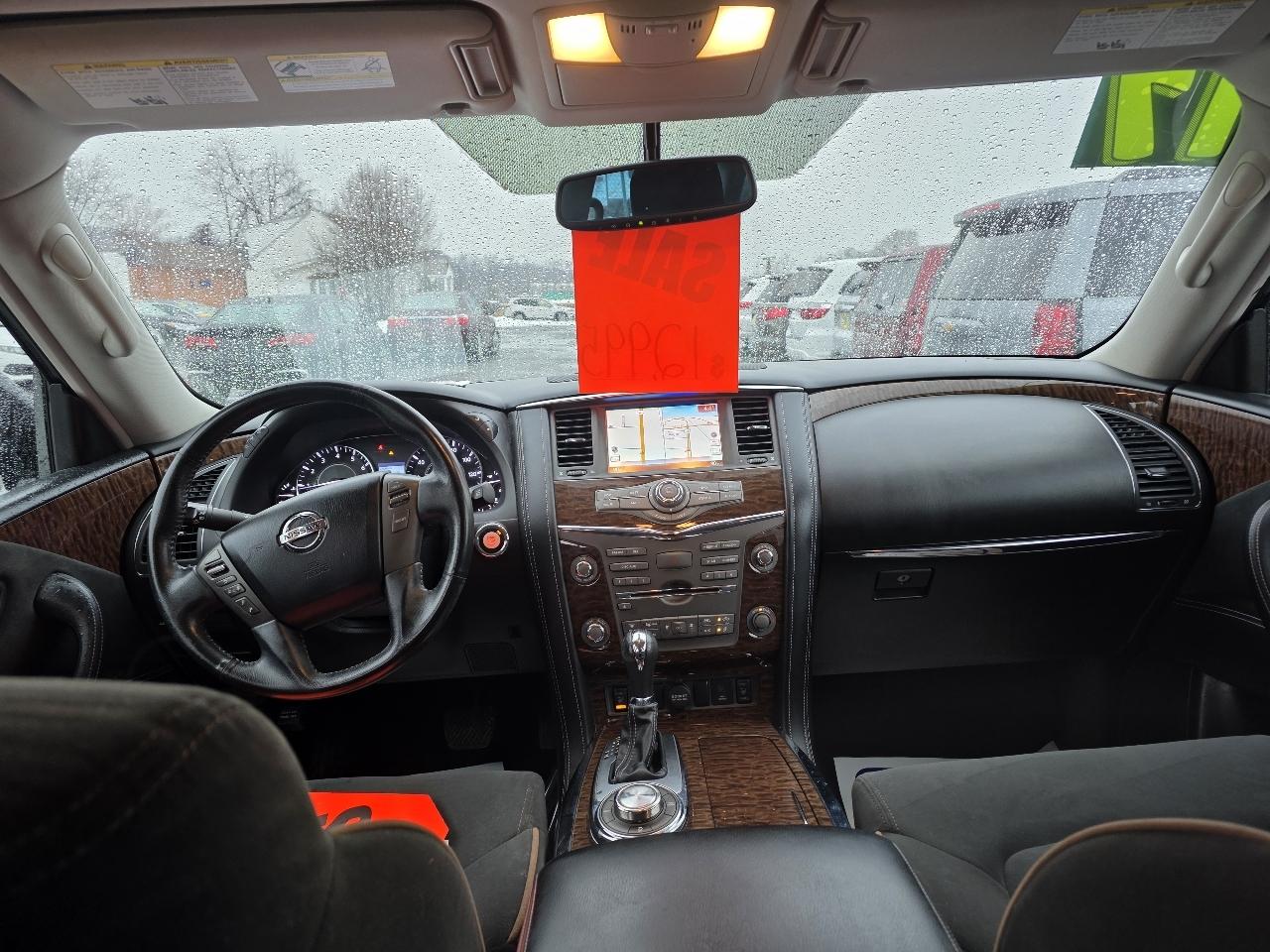 Nissan Armada Platinum AWD 2017