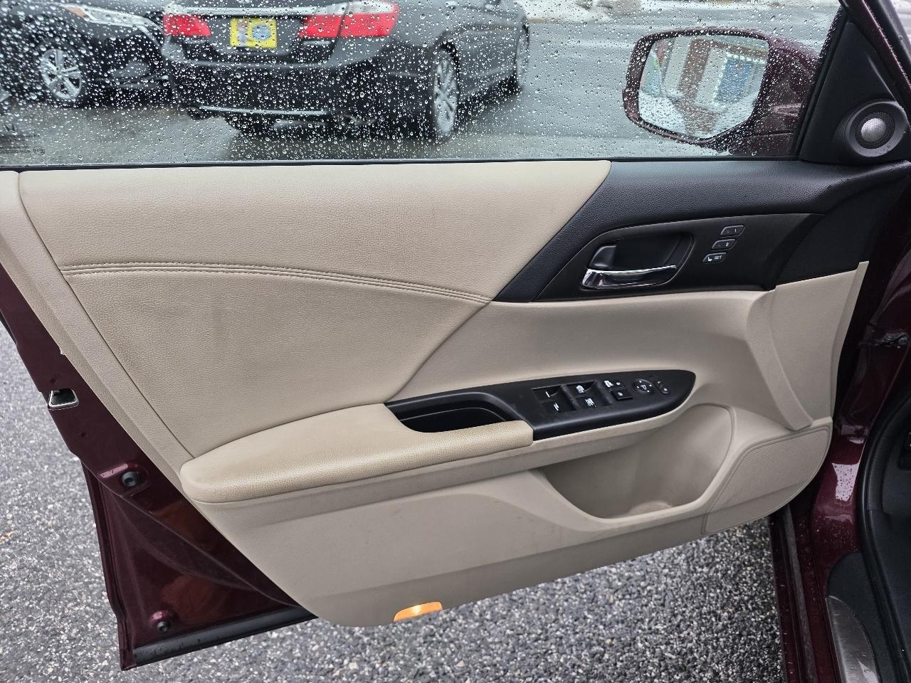 Honda Accord EX-L V6 Sedan AT 2013