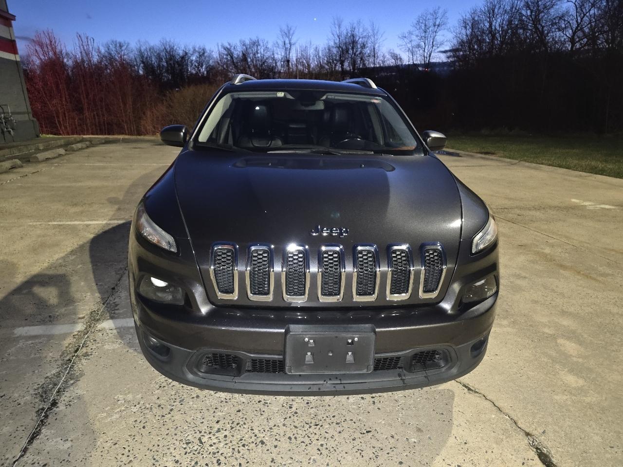Jeep Cherokee Latitude FWD 2016