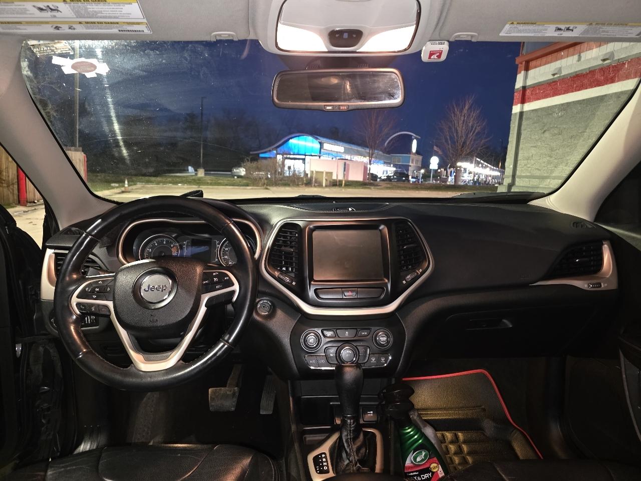 Jeep Cherokee Latitude FWD 2016