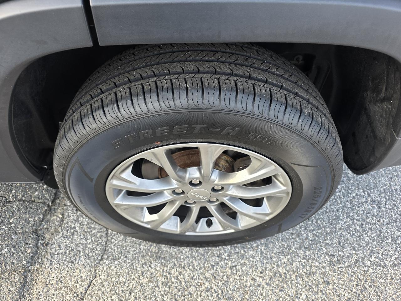 Jeep Cherokee Latitude Plus 4WD 2019