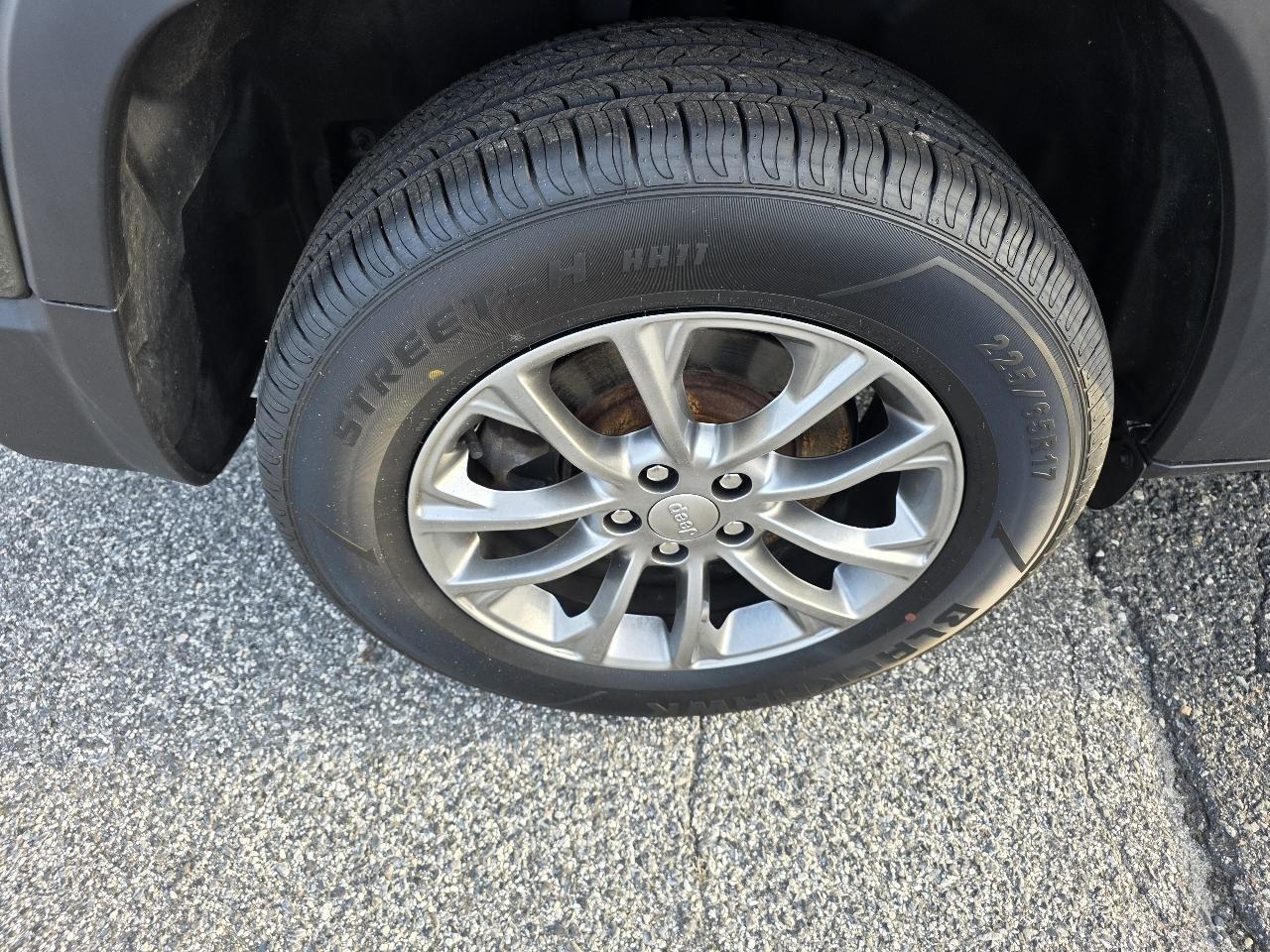 Jeep Cherokee Latitude Plus 4WD 2019