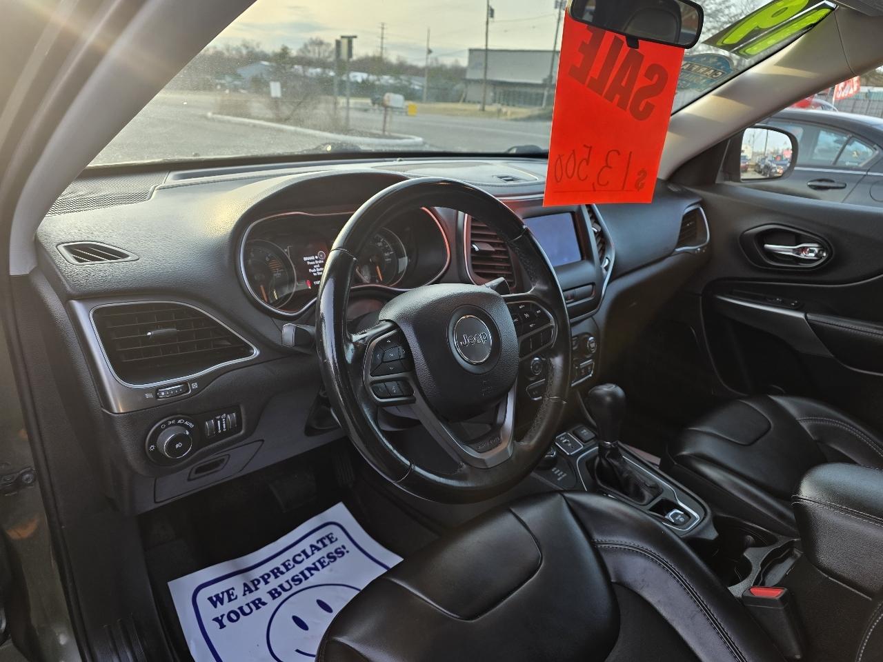 Jeep Cherokee Latitude Plus 4WD 2019