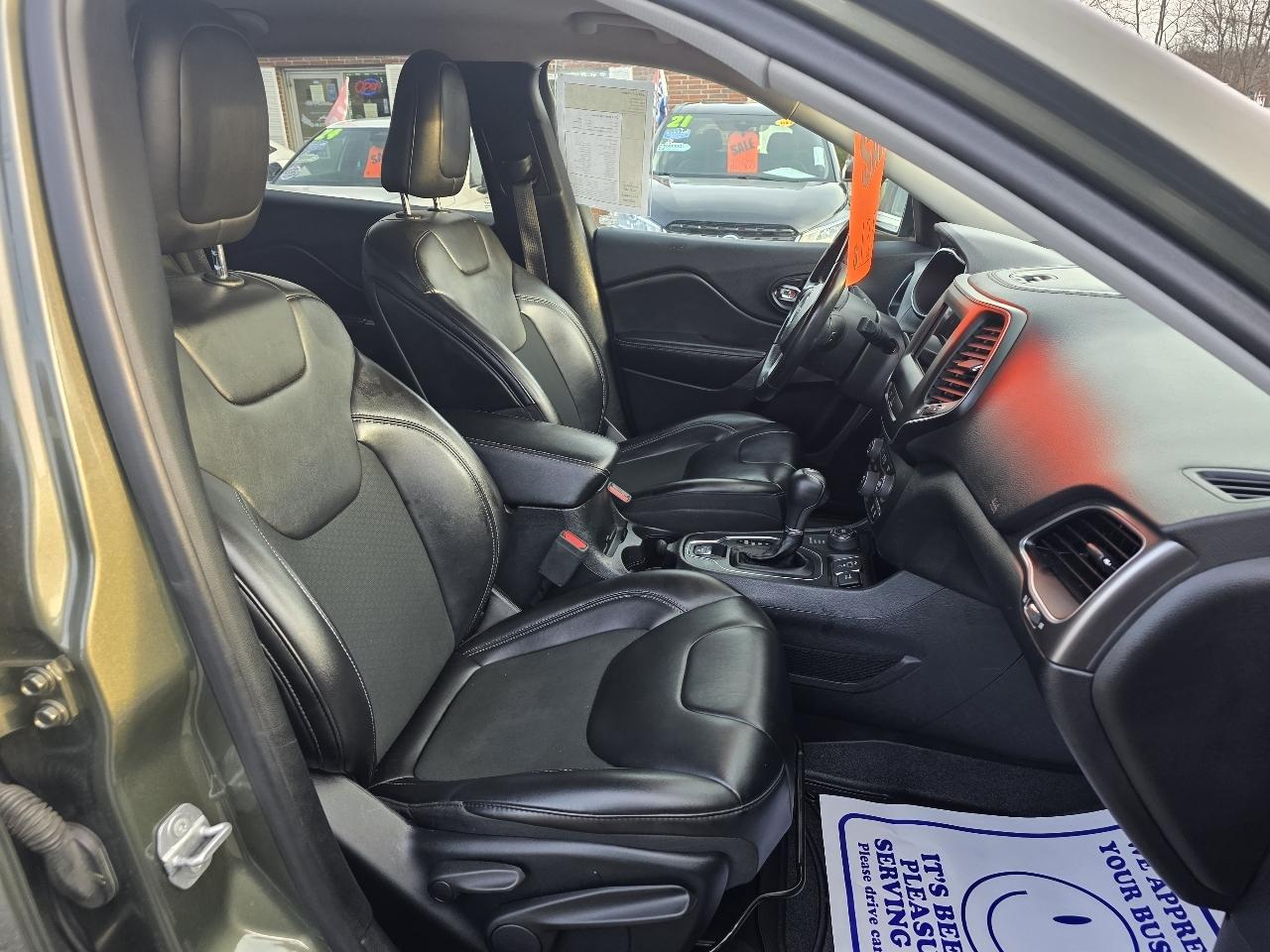 Jeep Cherokee Latitude Plus 4WD 2019