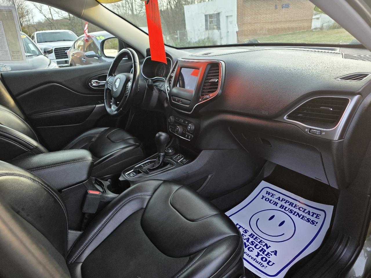 Jeep Cherokee Latitude Plus 4WD 2019