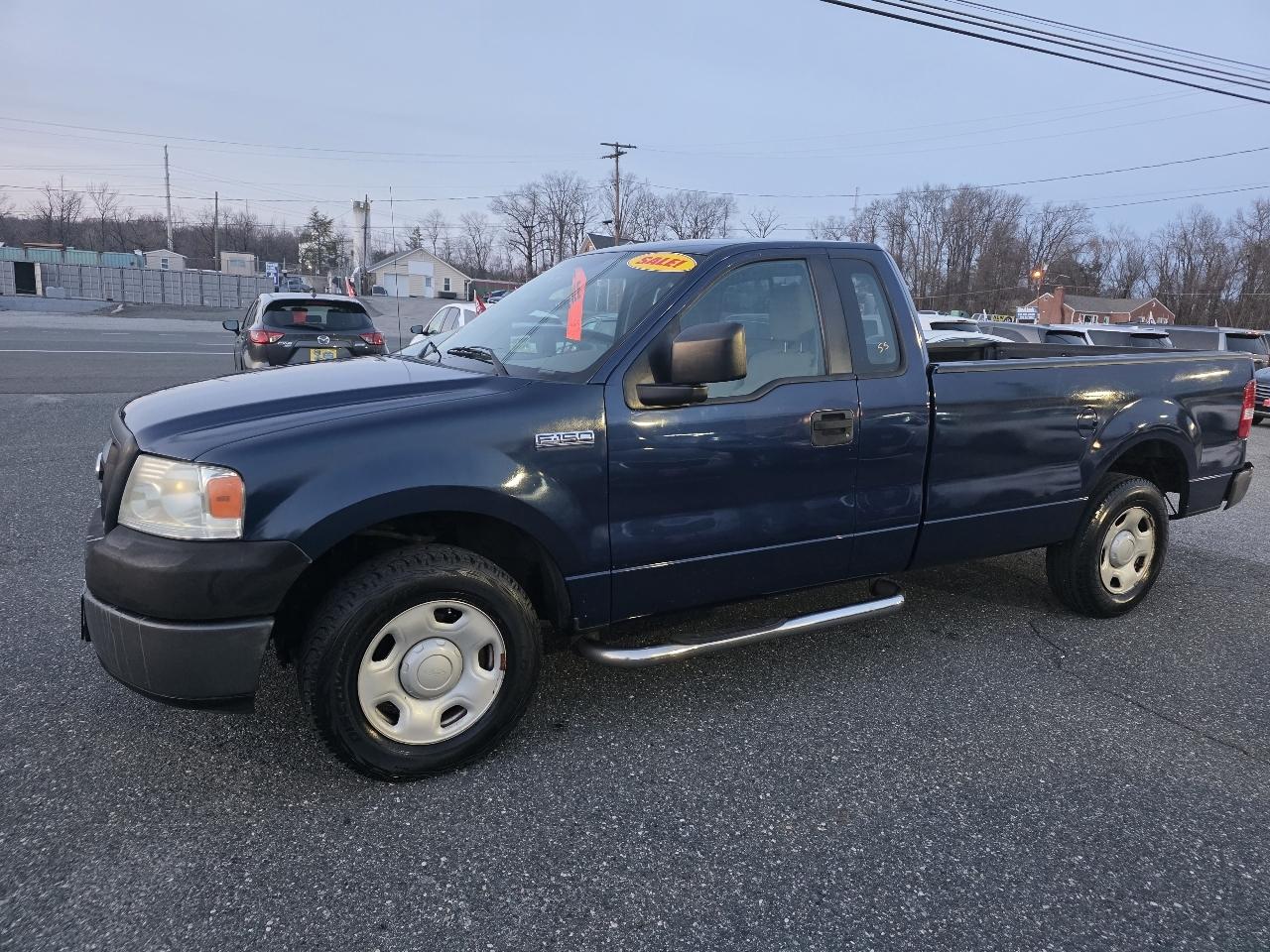 Ford F-150 2WD Reg Cab 145" XLT w/HD Payload Pkg 2008