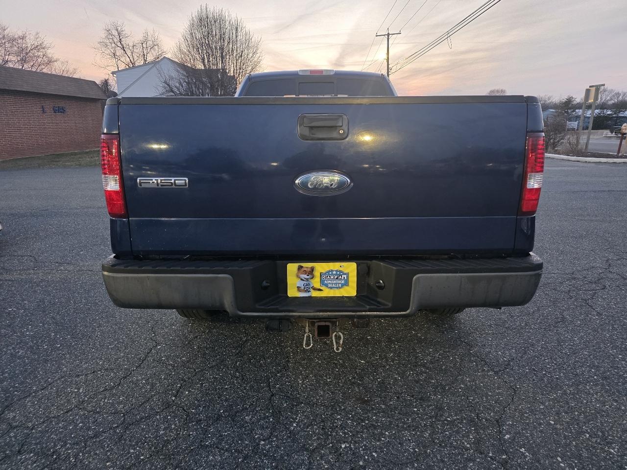 Ford F-150 2WD Reg Cab 145" XLT w/HD Payload Pkg 2008