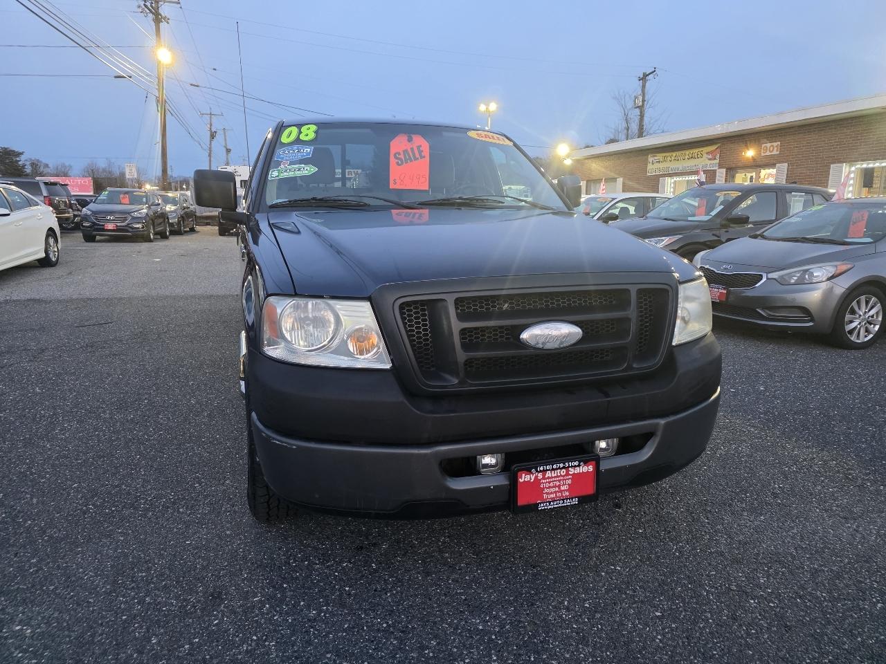 Ford F-150 2WD Reg Cab 145" XLT w/HD Payload Pkg 2008