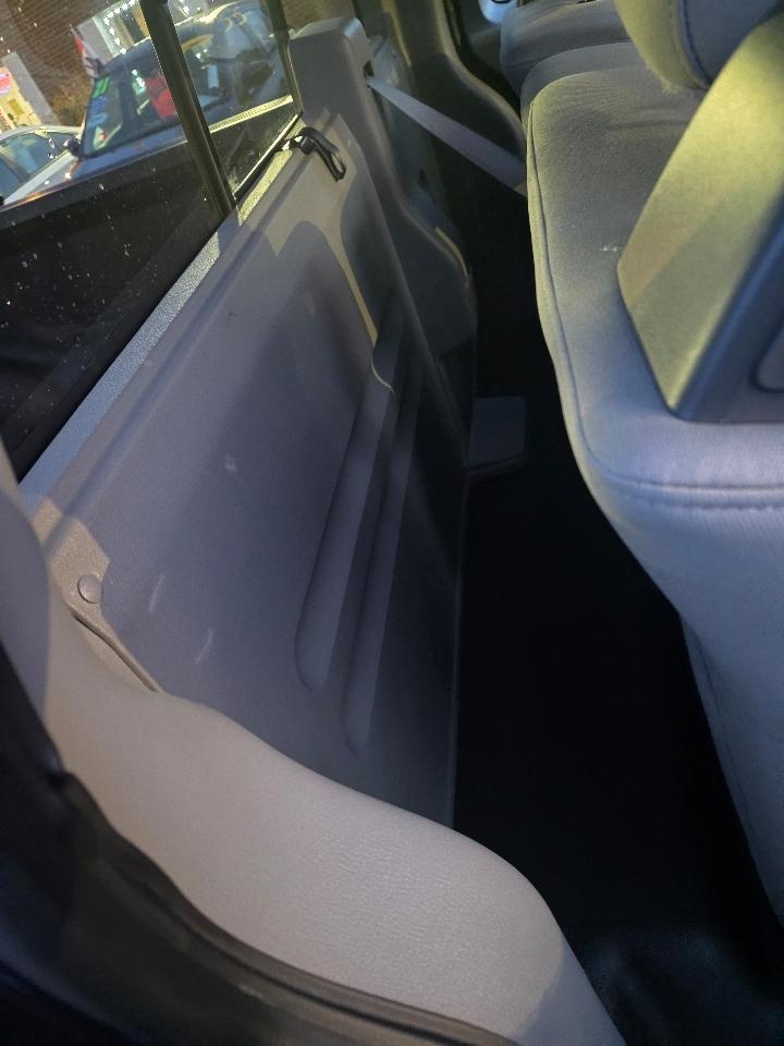 Ford F-150 2WD Reg Cab 145" XLT w/HD Payload Pkg 2008