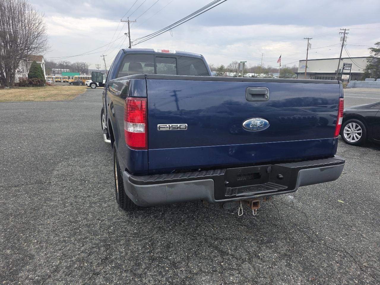 Ford F-150 2WD Reg Cab 145" XLT w/HD Payload Pkg 2008