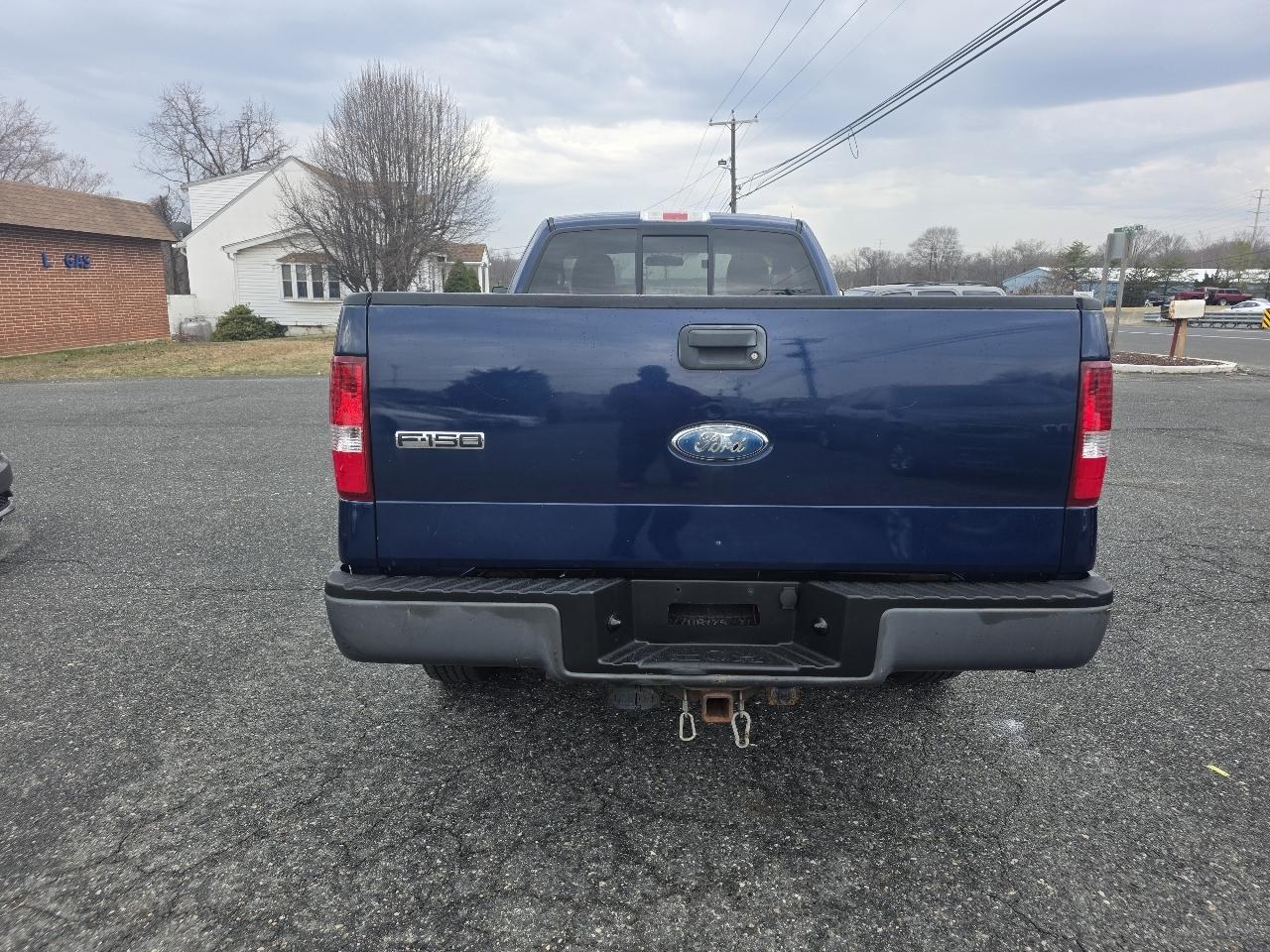 Ford F-150 2WD Reg Cab 145" XLT w/HD Payload Pkg 2008