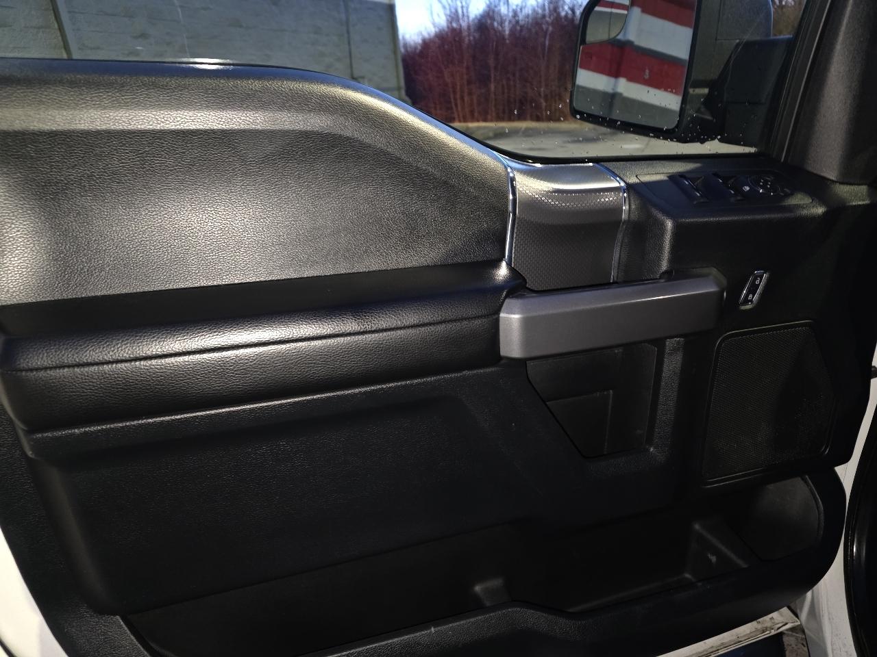 Ford F-150 XLT SuperCrew 5.5-ft. Bed 4WD 2016