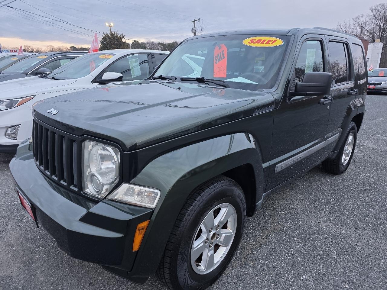 Jeep Liberty Sport 2WD 2011