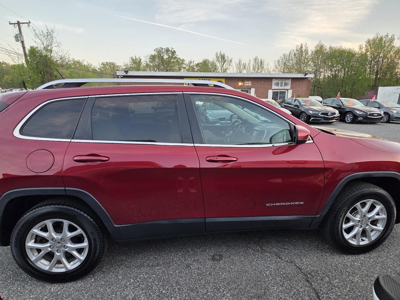 Jeep Cherokee Latitude 4WD 2015