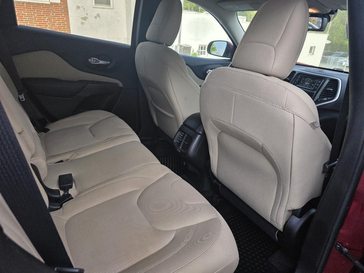 Jeep Cherokee Latitude 4WD 2015