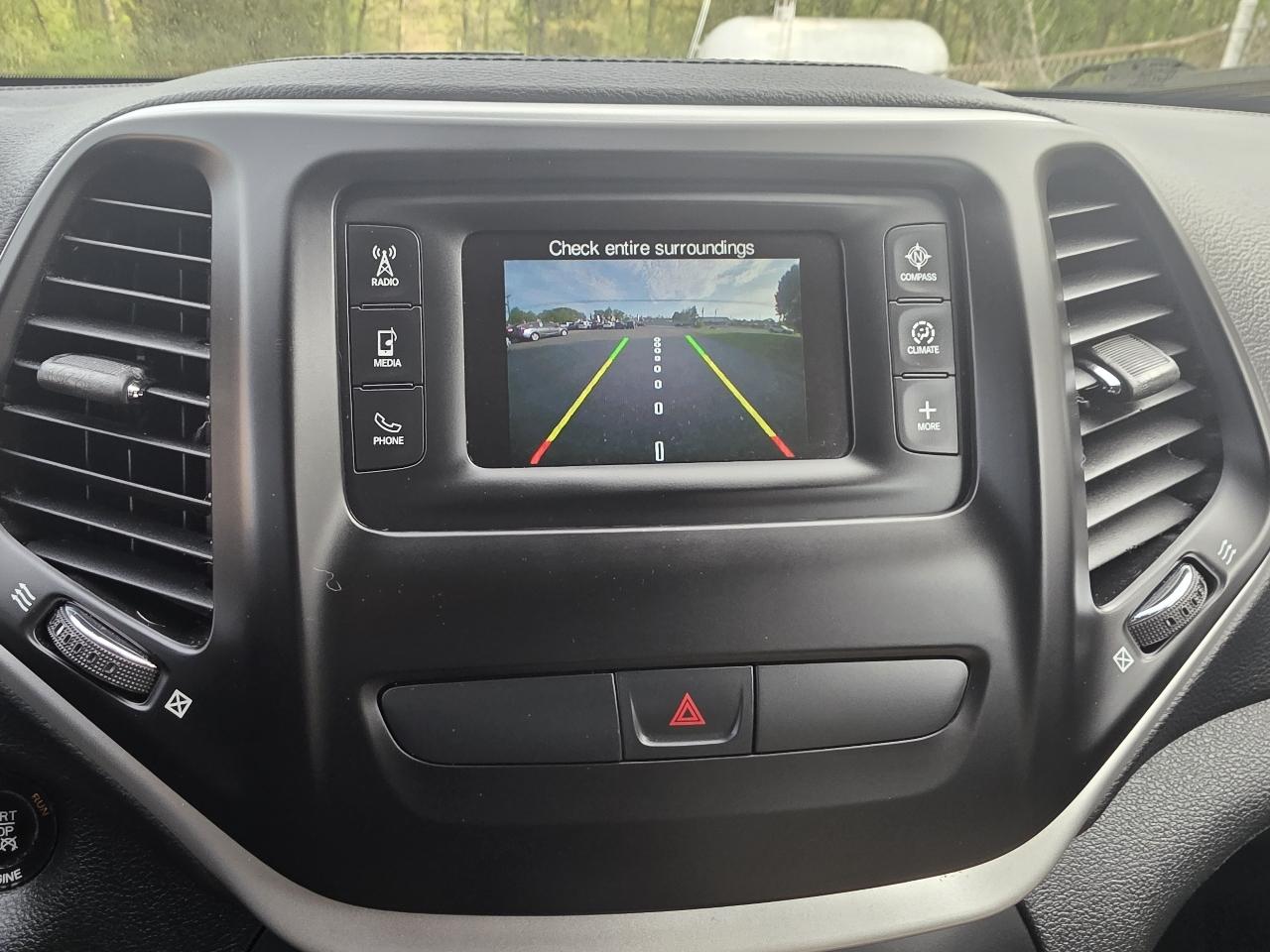 Jeep Cherokee Latitude 4WD 2015