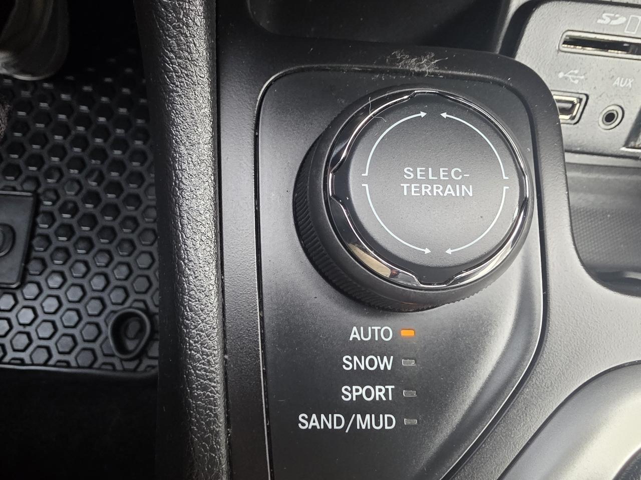 Jeep Cherokee Latitude 4WD 2015