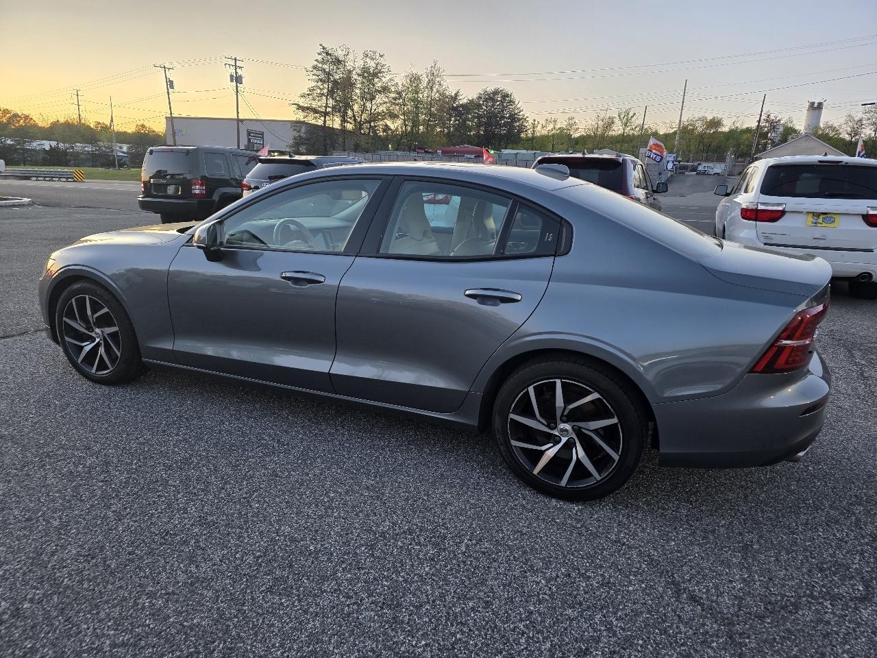 Volvo S60 T6 Momentum AWD 2019