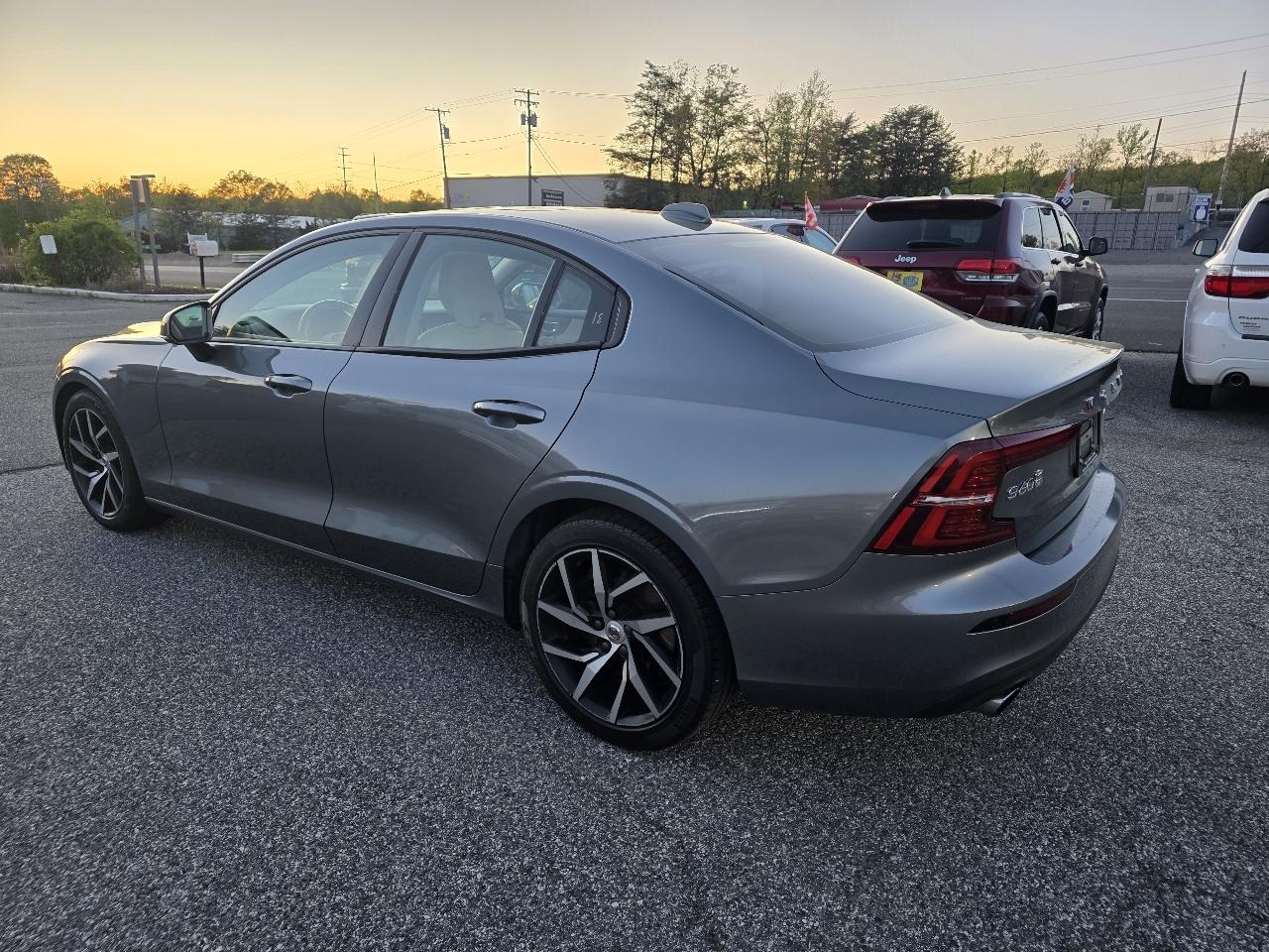 Volvo S60 T6 Momentum AWD 2019