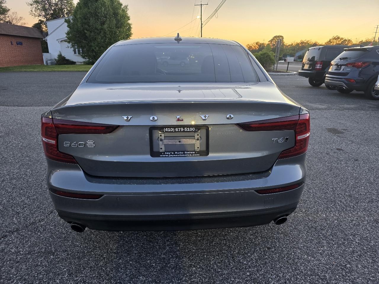 Volvo S60 T6 Momentum AWD 2019