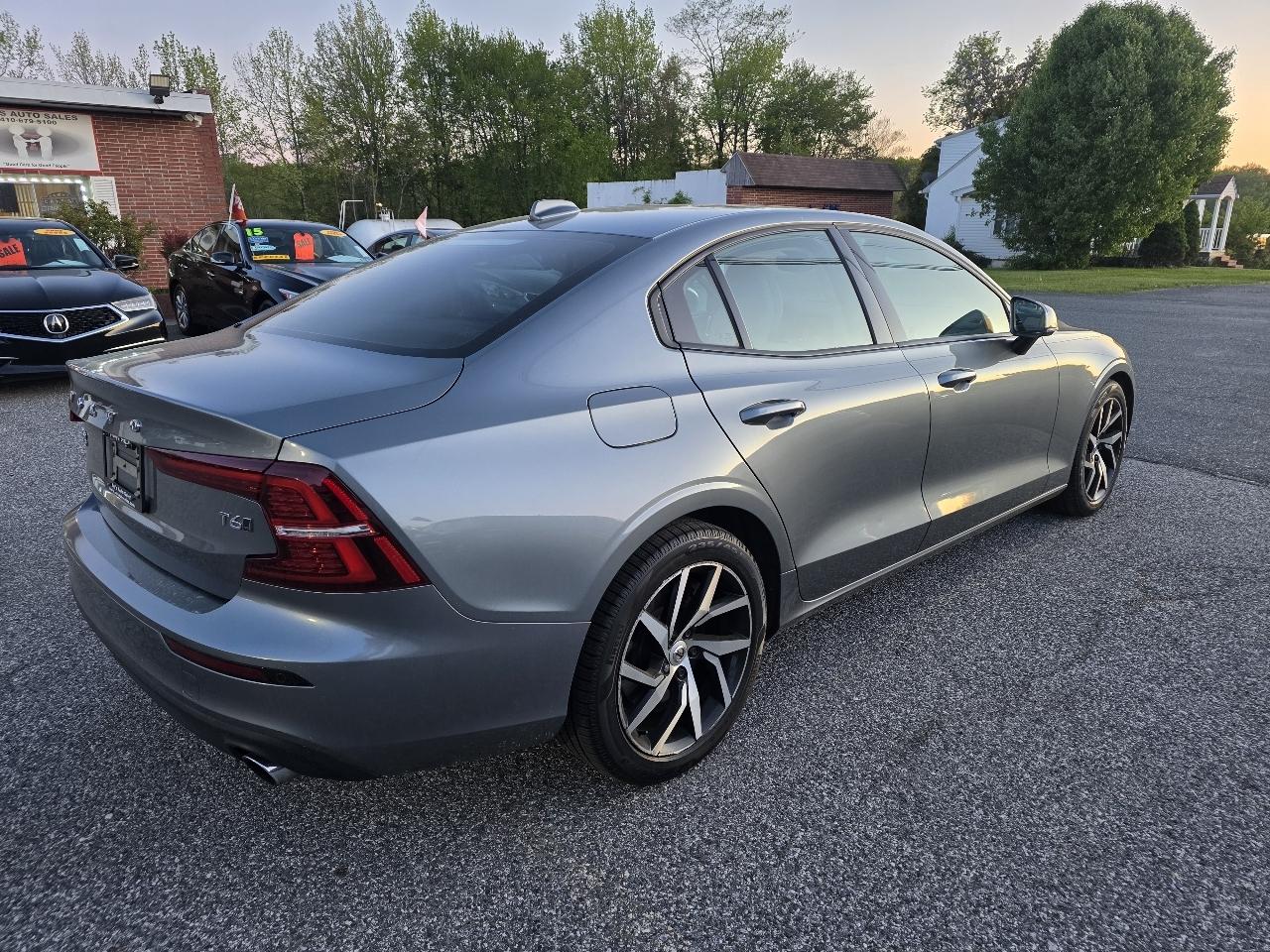 Volvo S60 T6 Momentum AWD 2019