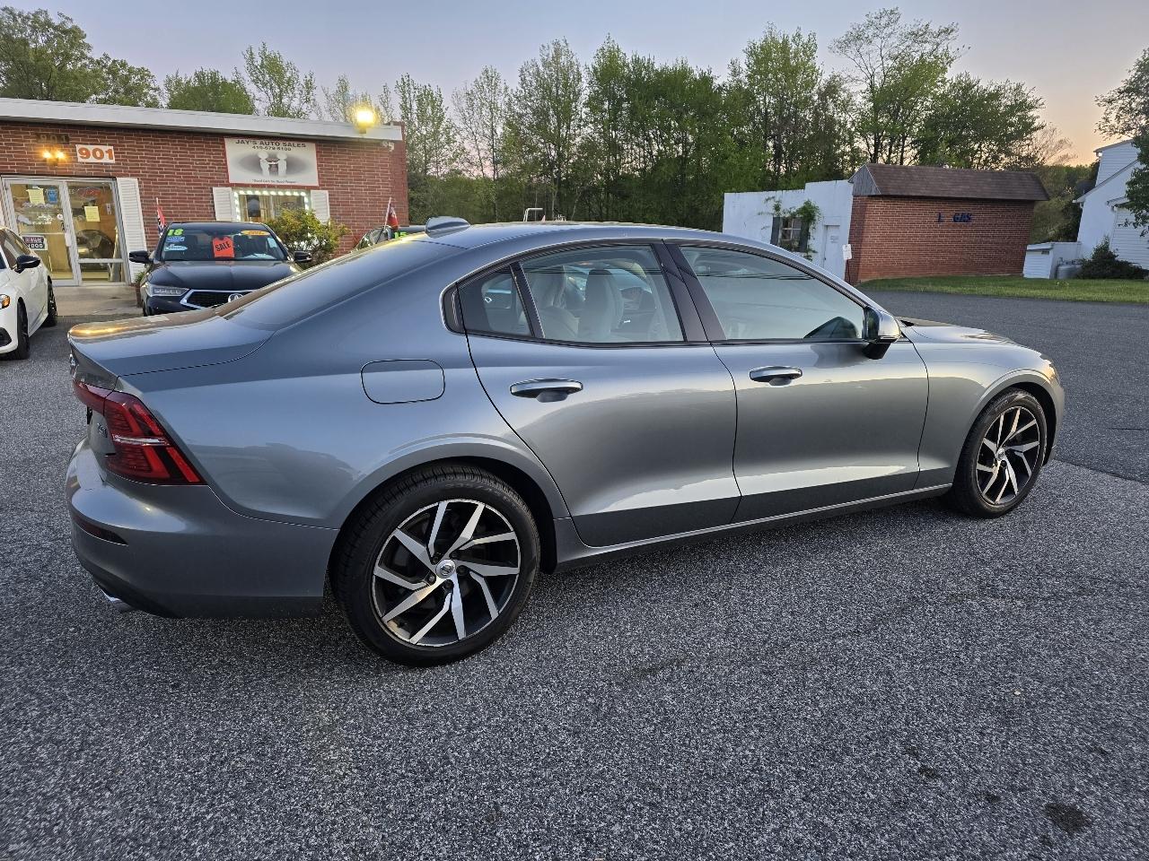 Volvo S60 T6 Momentum AWD 2019