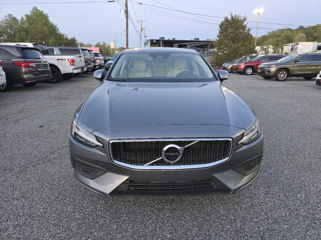 Volvo S60 T6 Momentum AWD 2019