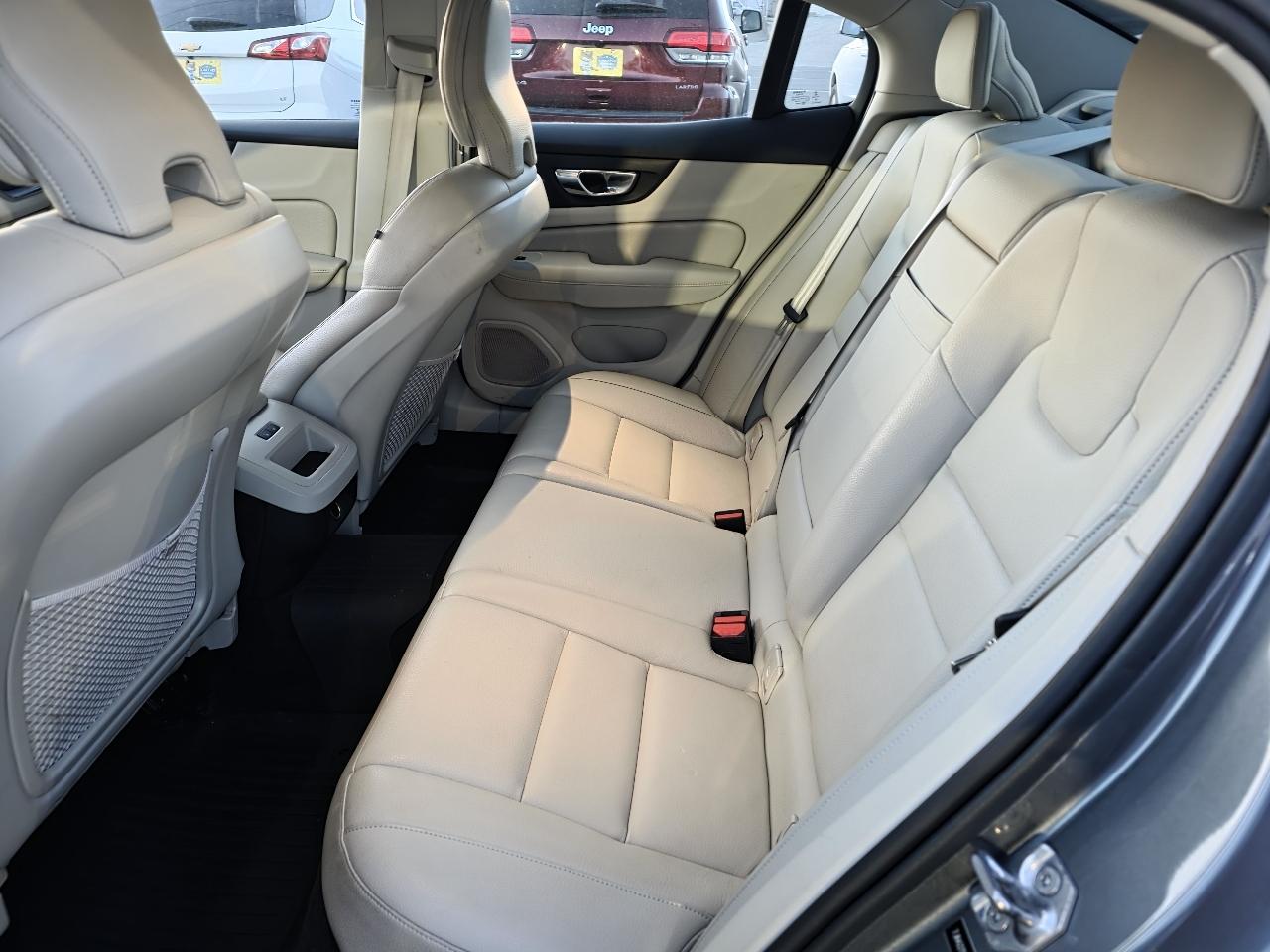Volvo S60 T6 Momentum AWD 2019