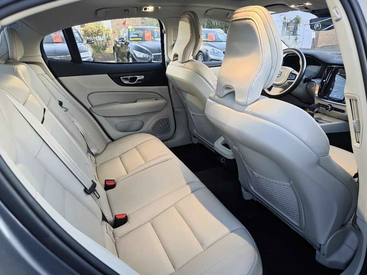Volvo S60 T6 Momentum AWD 2019