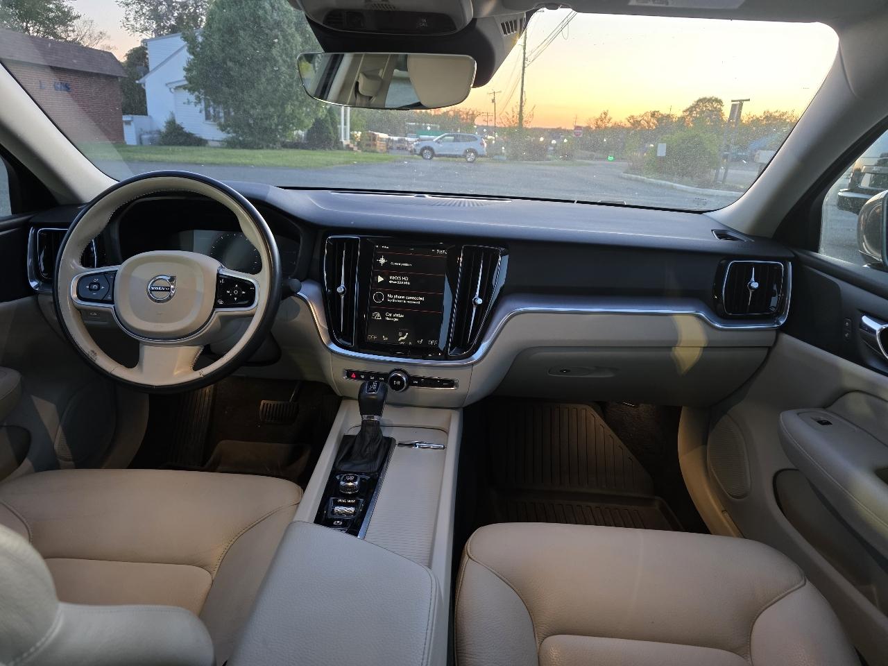 Volvo S60 T6 Momentum AWD 2019